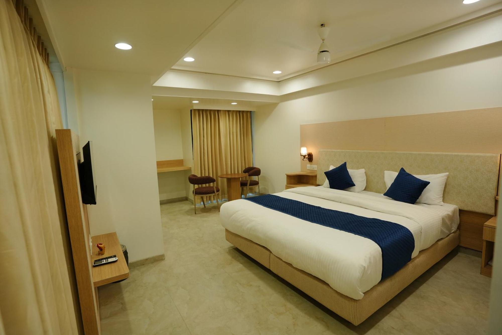 Hotel 6 Seasons, Koregoan Park, Púna Exteriér fotografie